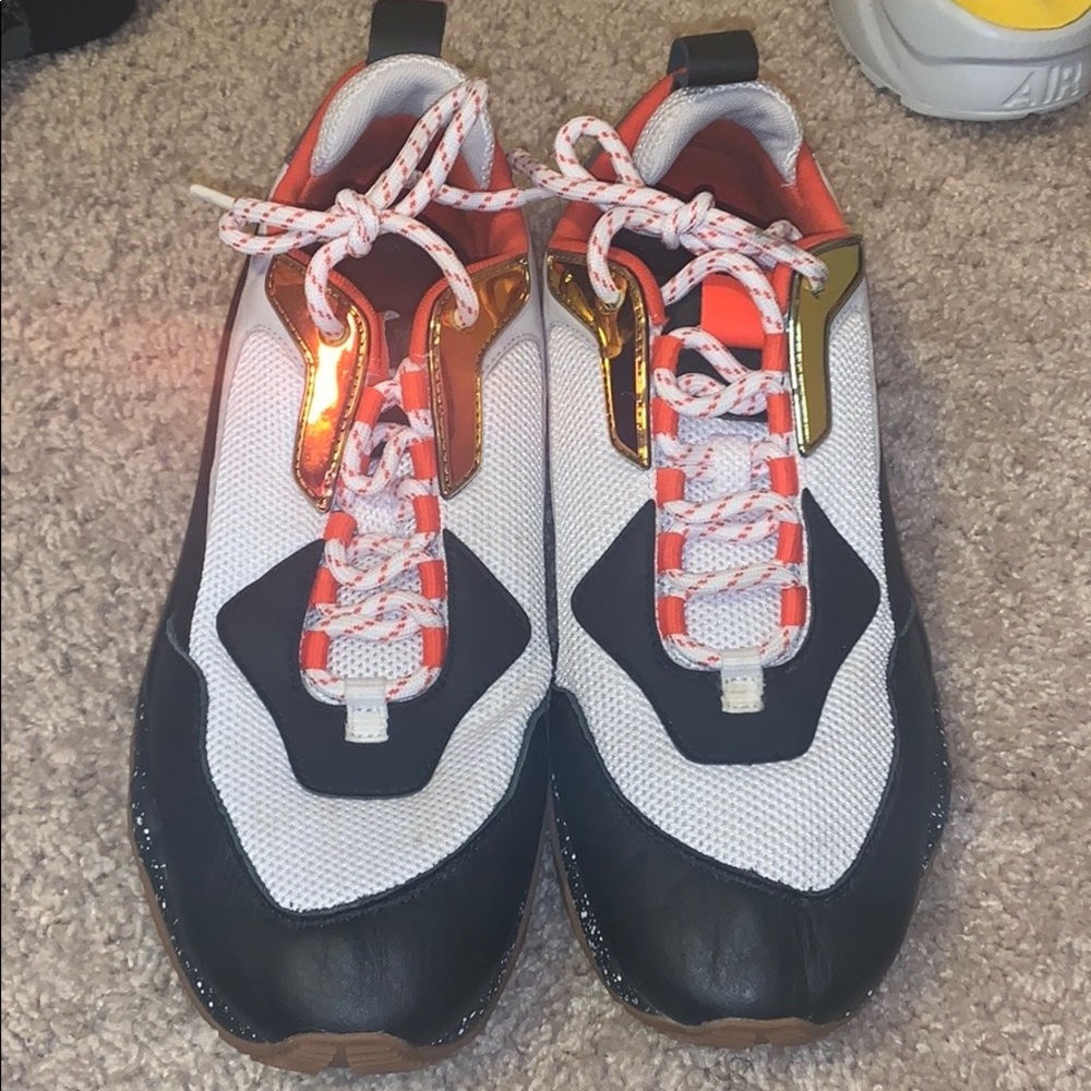 Men's puma sneakers